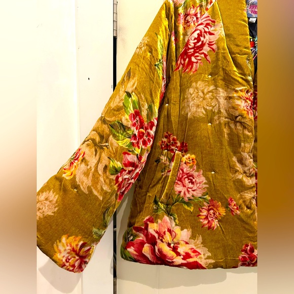 Johnny Was Floral Velvet Coat Jacket Wmns size L. like new. - Picture 5 of 6